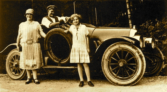 1920 Autofahrer